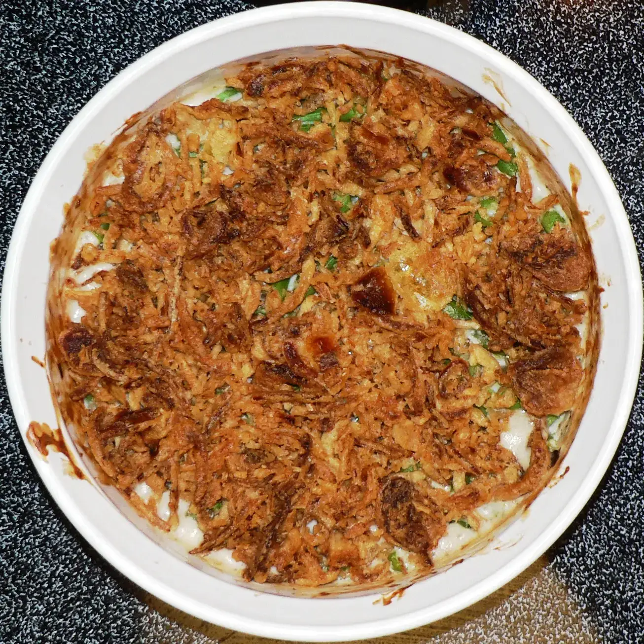 Green Bean Casserole: The Holiday Staple That Almost Wasn't (Image Credits: Wikimedia)