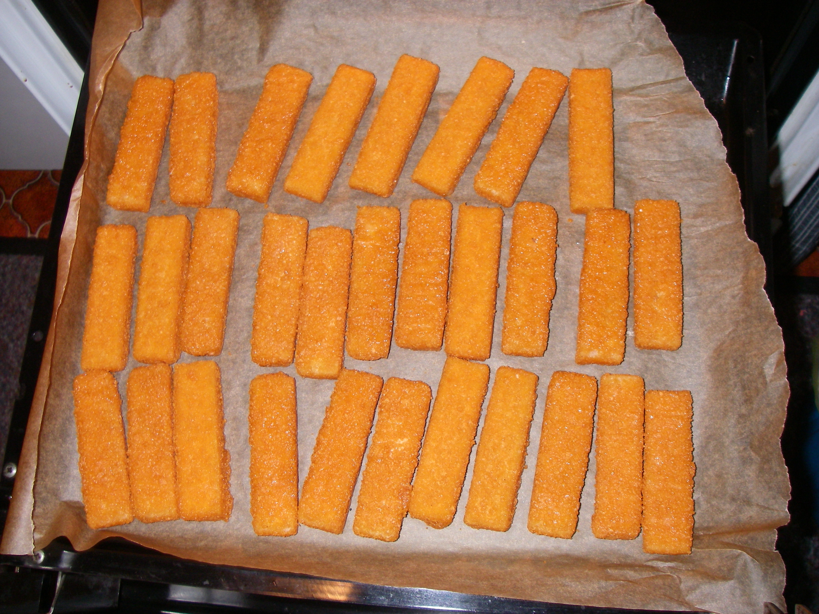 Line Your Pans for Easy Release (image credits: wikimedia)