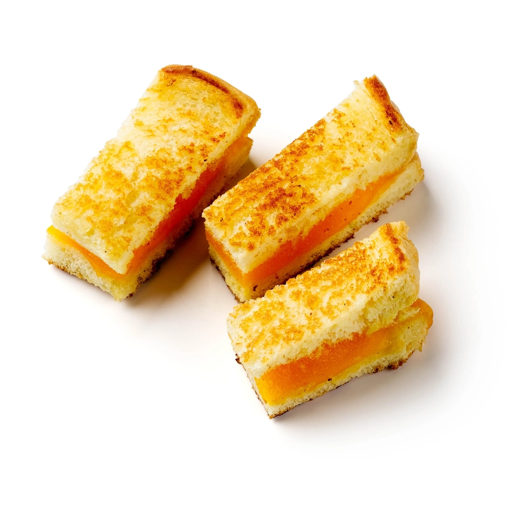 The Timeless Appeal of Grilled Cheese (image credits: rawpixel)