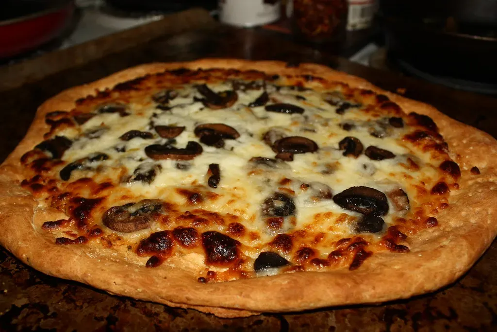 Extra Cheese: The Comfort Seeker (LaMenta3, Flickr, CC BY-SA 2.0)