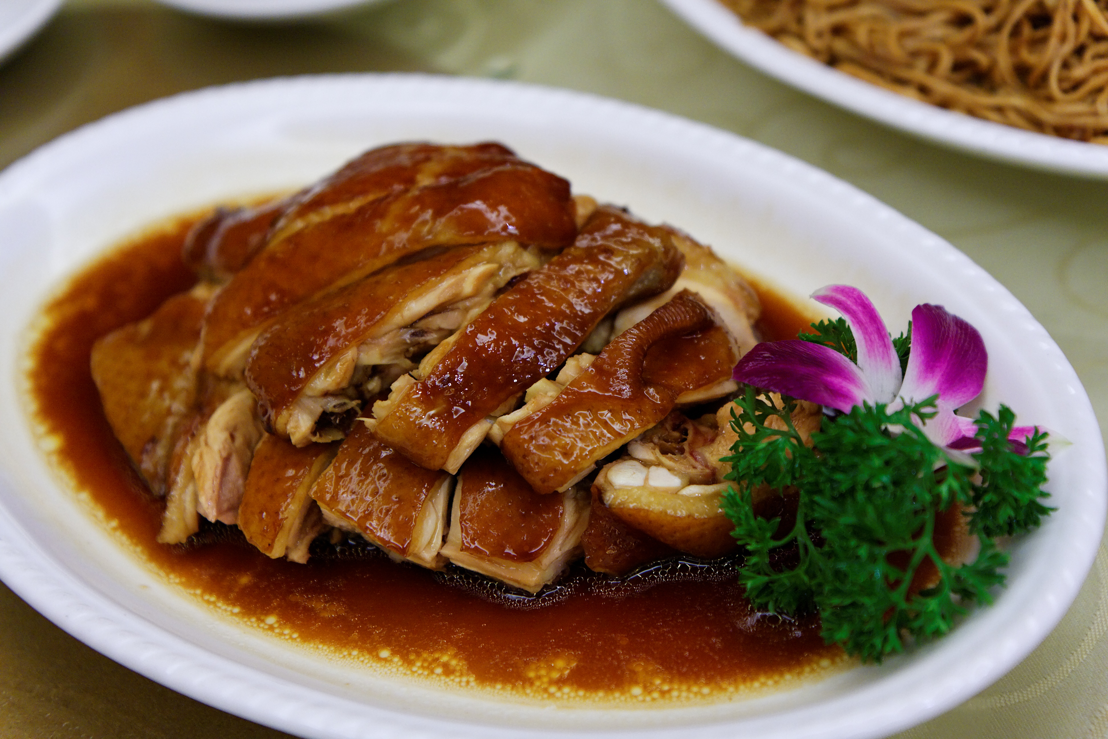 Singapore's Hawker Chan Soy Sauce Chicken Rice - Michelin-Starred Street Food (image credits: wikimedia)