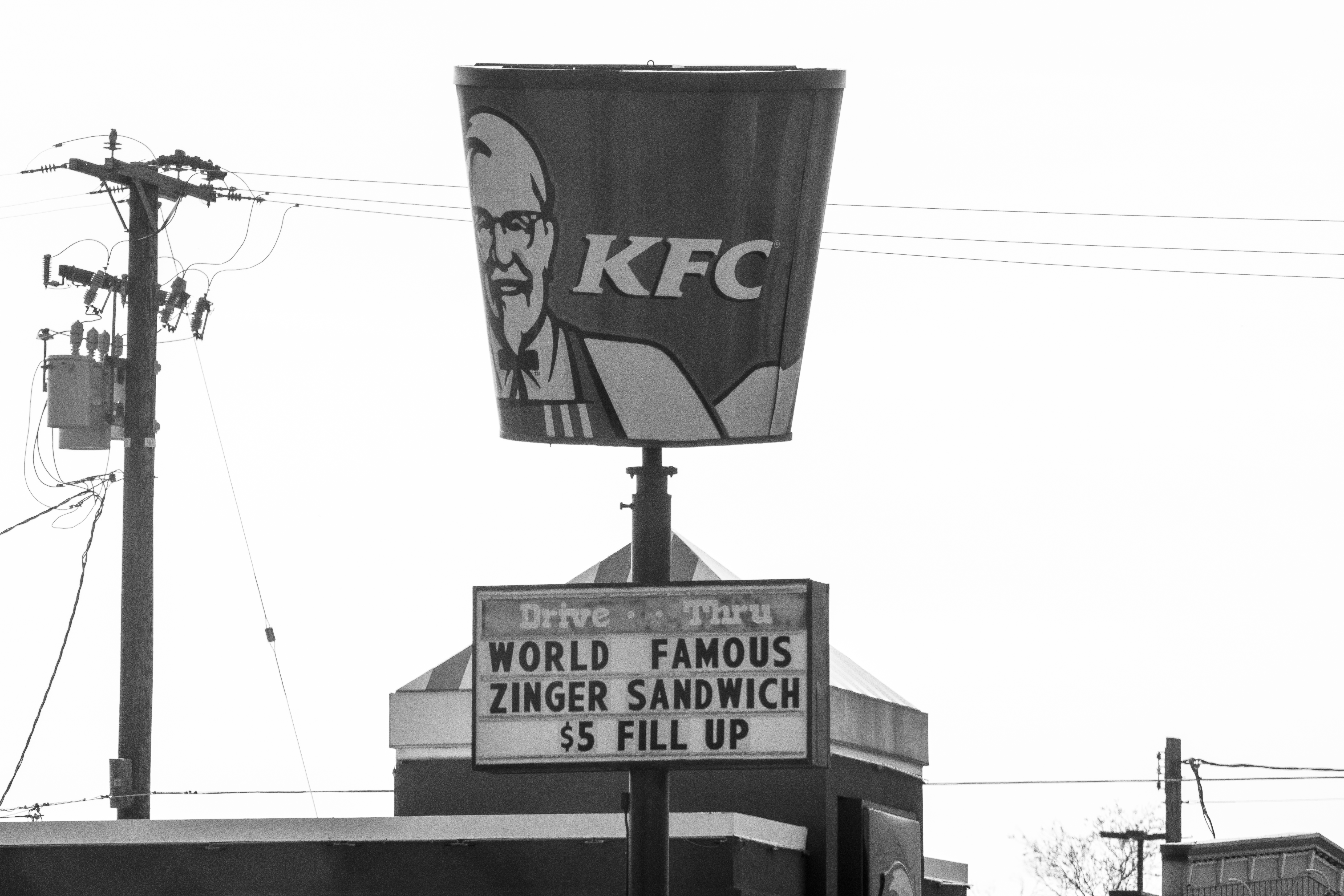 KFC: Once a Staple, Now Facing Headwinds (image credits: wikimedia)