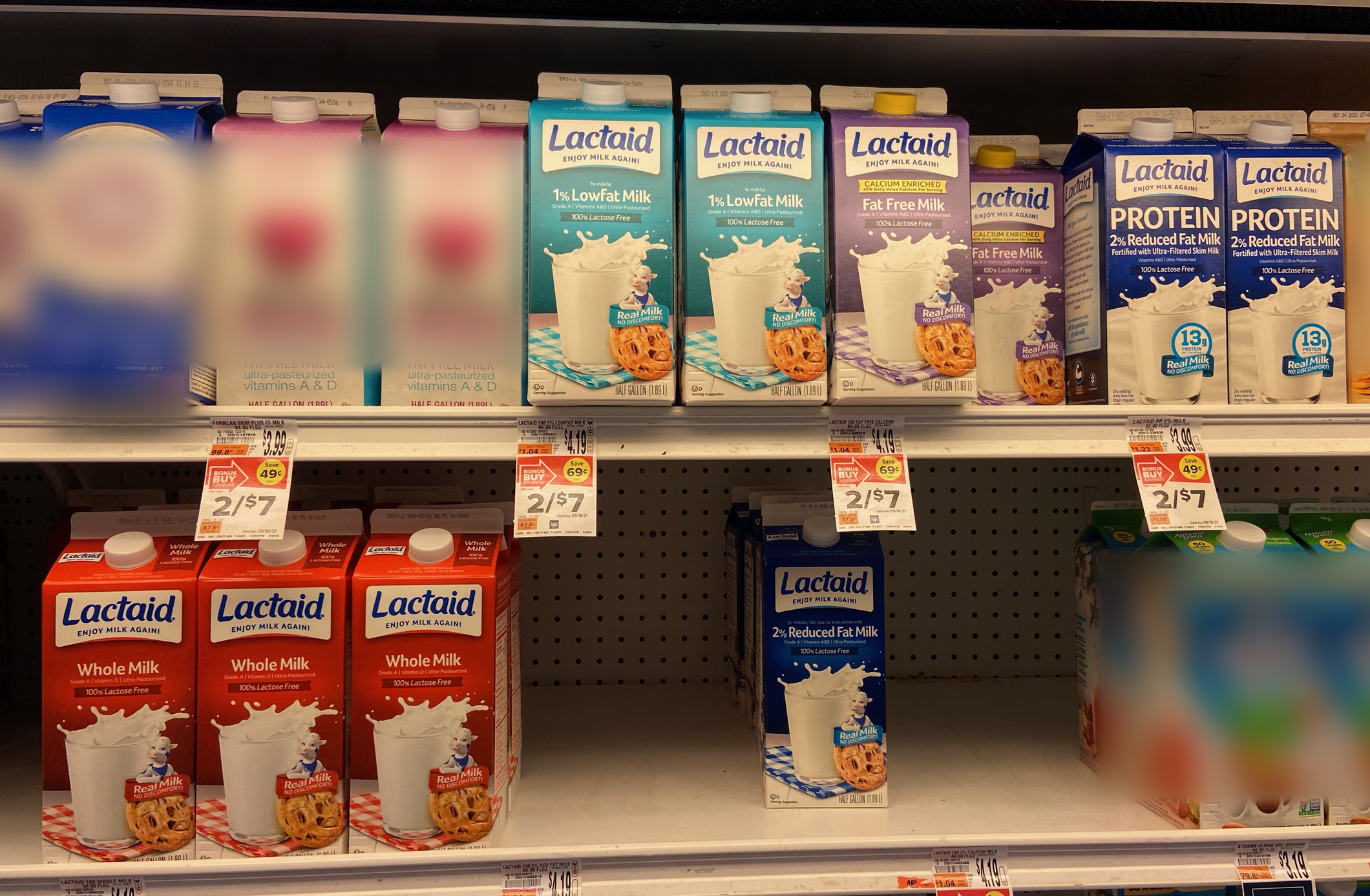 3. Switching to Generic and Store Brands (image credits: wikimedia)