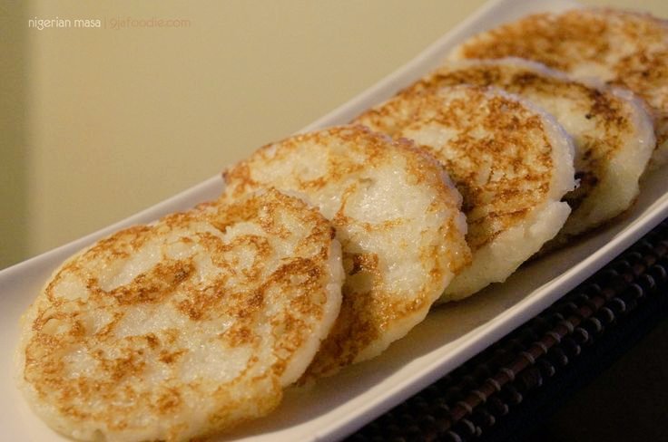 Whole Grain Pancakes: A Healthier Twist on a Classic (image credits: wikimedia)