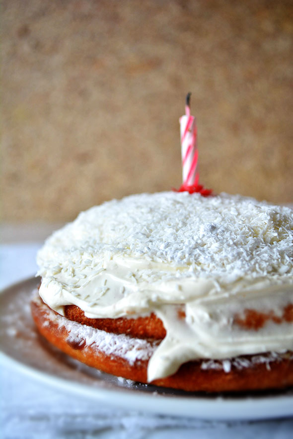 Coconut Cream Frosting (image credits: wikimedia)