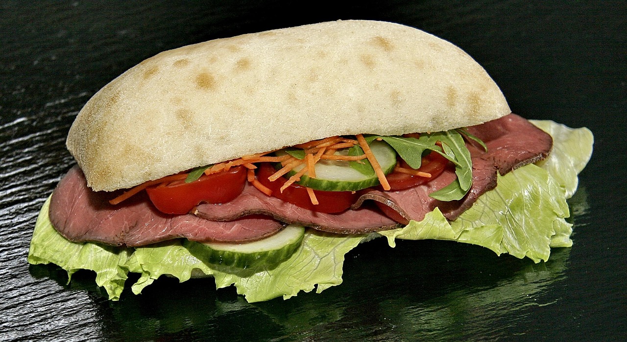 Roast Beef: A Savory Delight (image credits: pixabay)