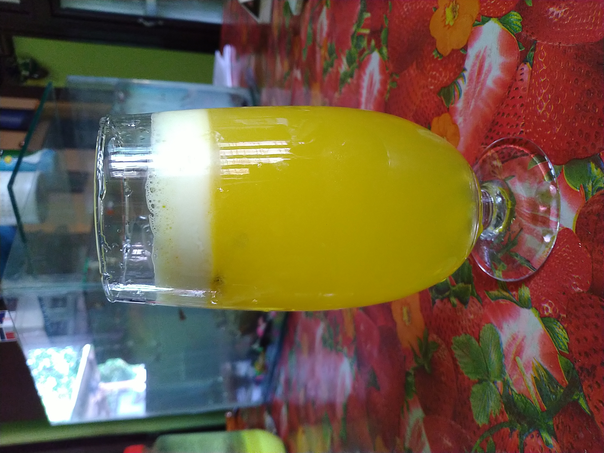 Fruit Juice Cocktails Masquerading as Juice (image credits: wikimedia)