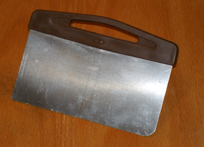 The Bench Scraper - More Than Just a Dough Cutter (image credits: wikimedia)