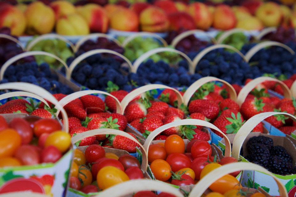 Fresh Fruits: The Original Sweet Treat (image credits: stocksnap)