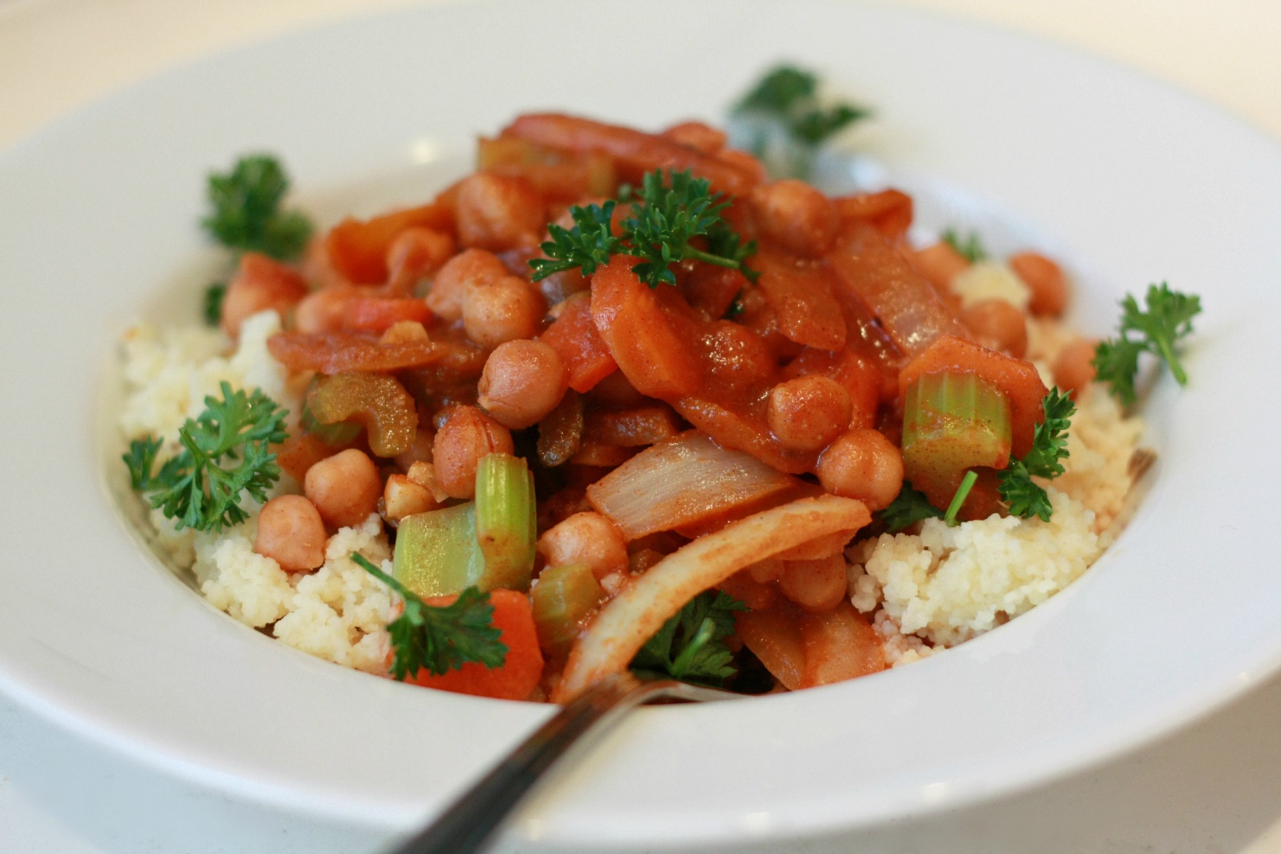 Moroccan Chickpea Stew: Exotic Flavors Made Easy (image credits: wikimedia)
