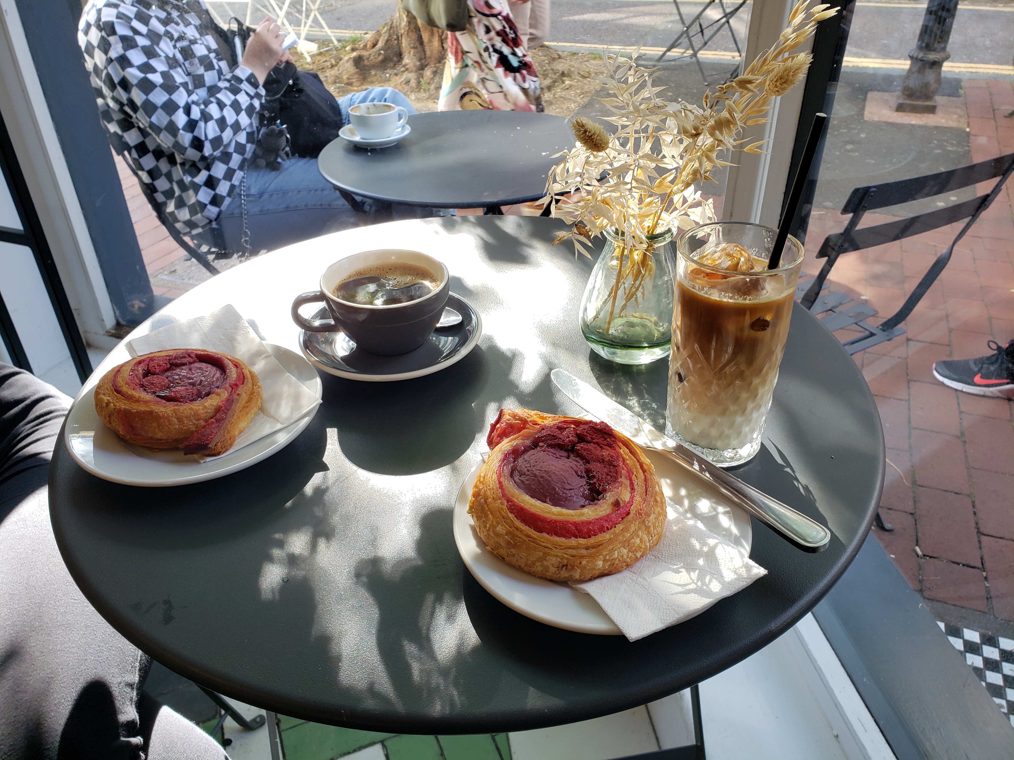 Vegan Desserts: Indulgence for a Plant-Based Diet (image credits: wikimedia)