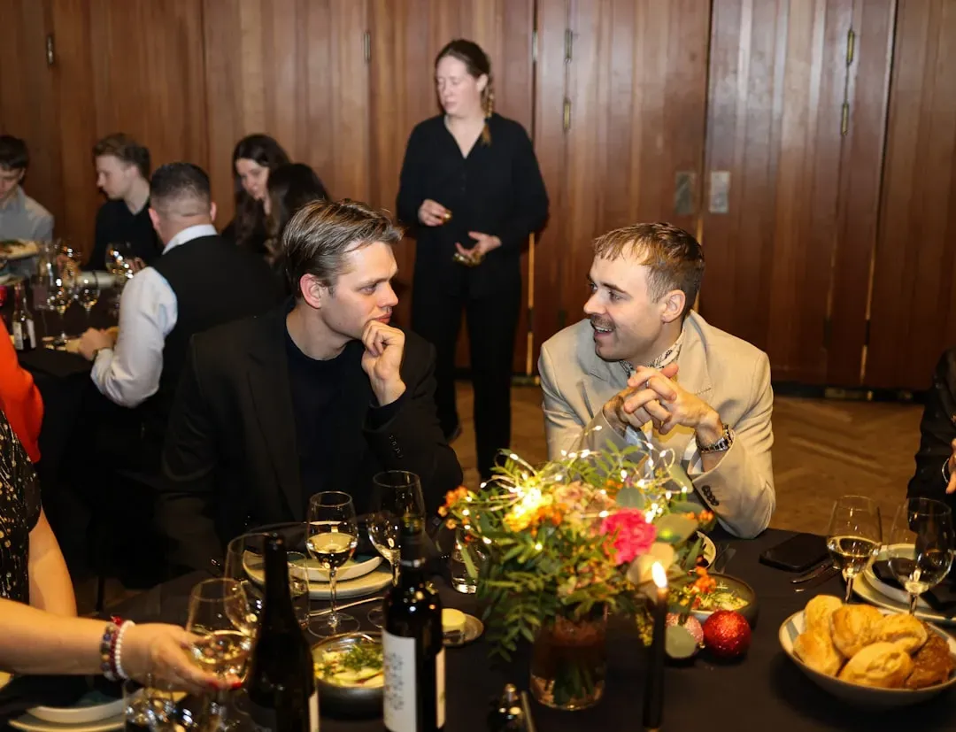 1. Set Meal Expectations Before They Even Arrive (Image Credits: Unsplash)