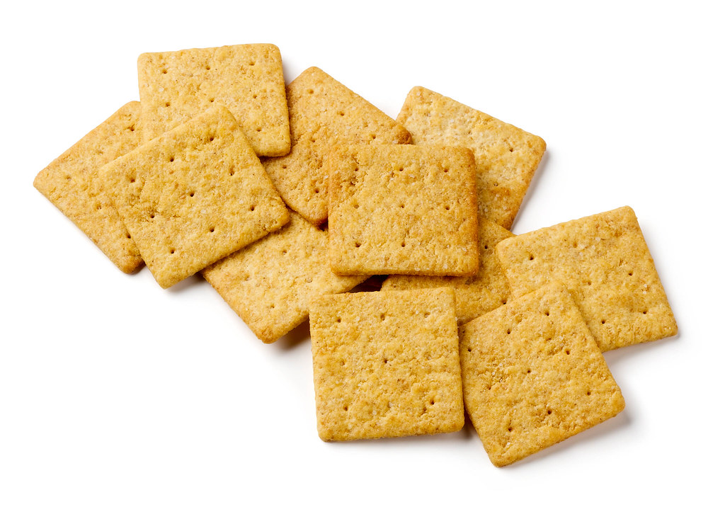 Whole Grain Crackers (image credits: flickr)