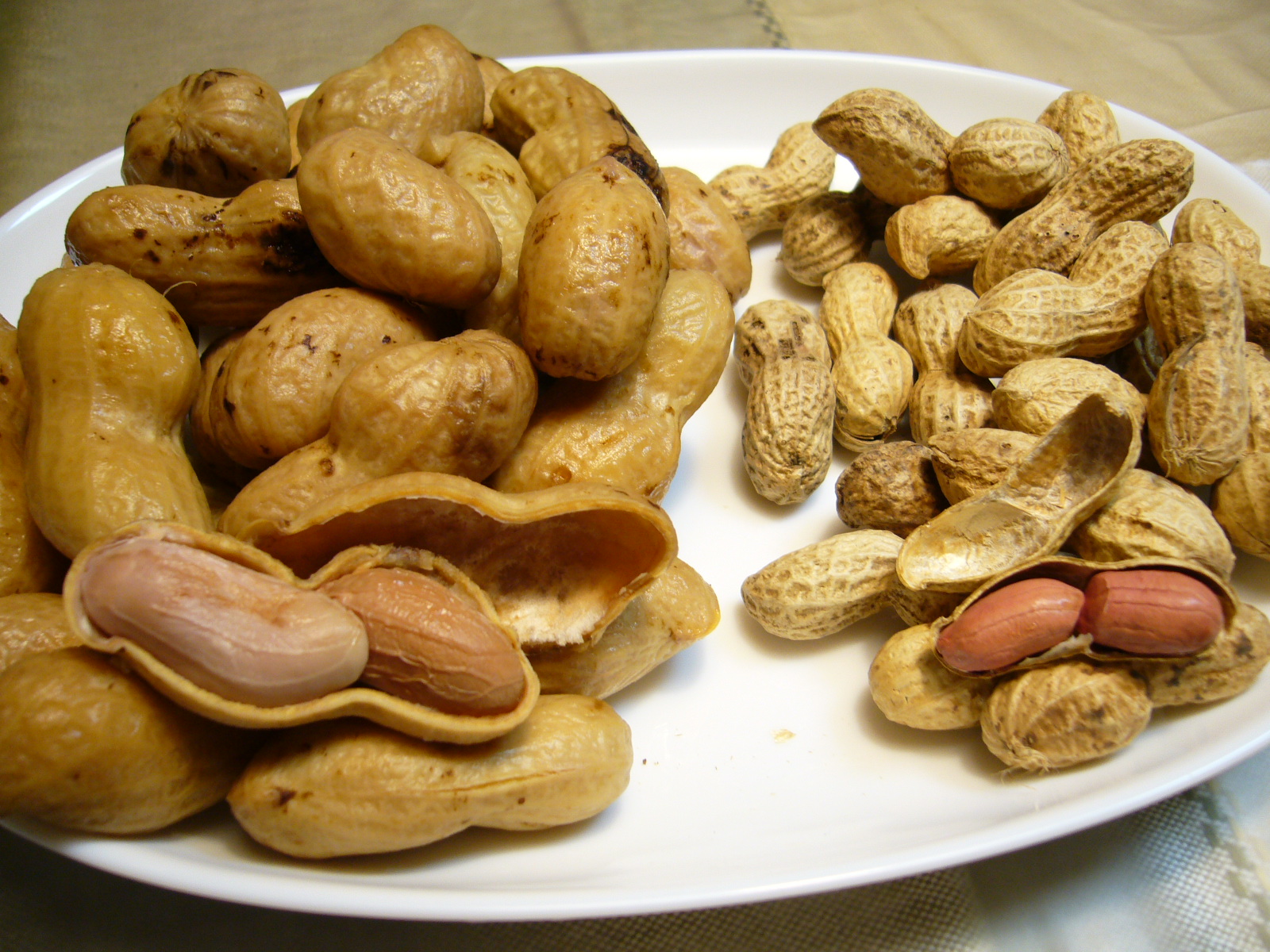 Boiled Peanuts (image credits: wikimedia)