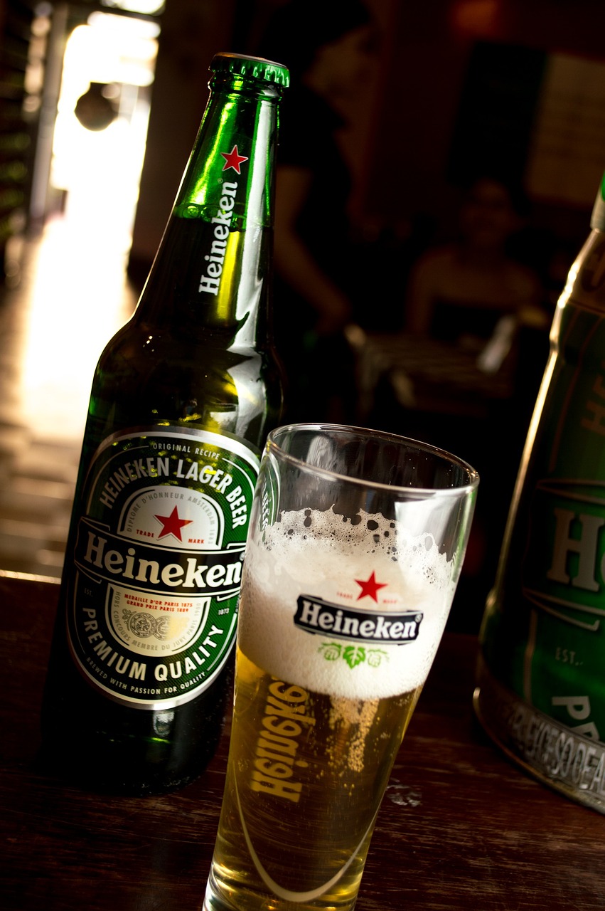 Heineken's Response to Tariff Uncertainty (image credits: pixabay)