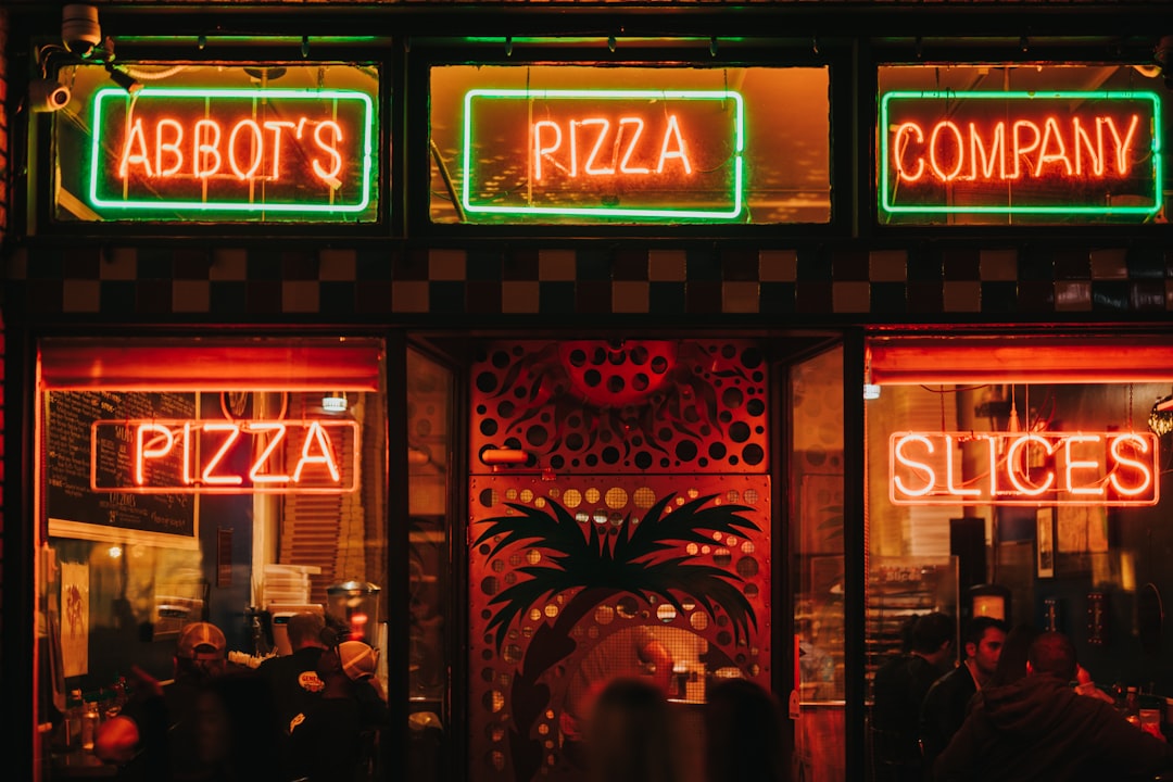 Michigan - Detroit-Style Pizza's Proud Home (image credits: unsplash)
