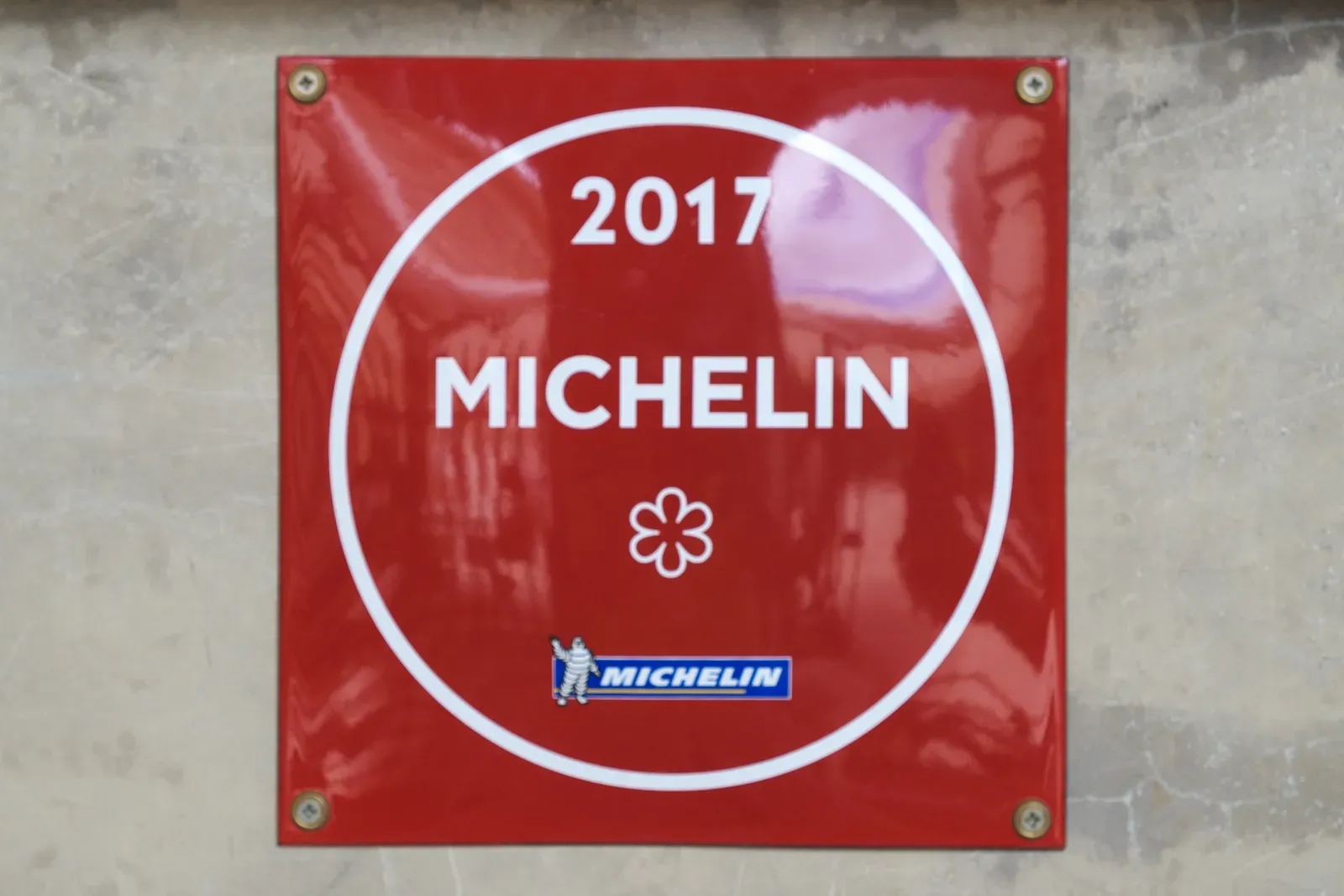 Michelin Stars Still Matter, Yet the Definition Has Shifted (Image Credits: Wikimedia)