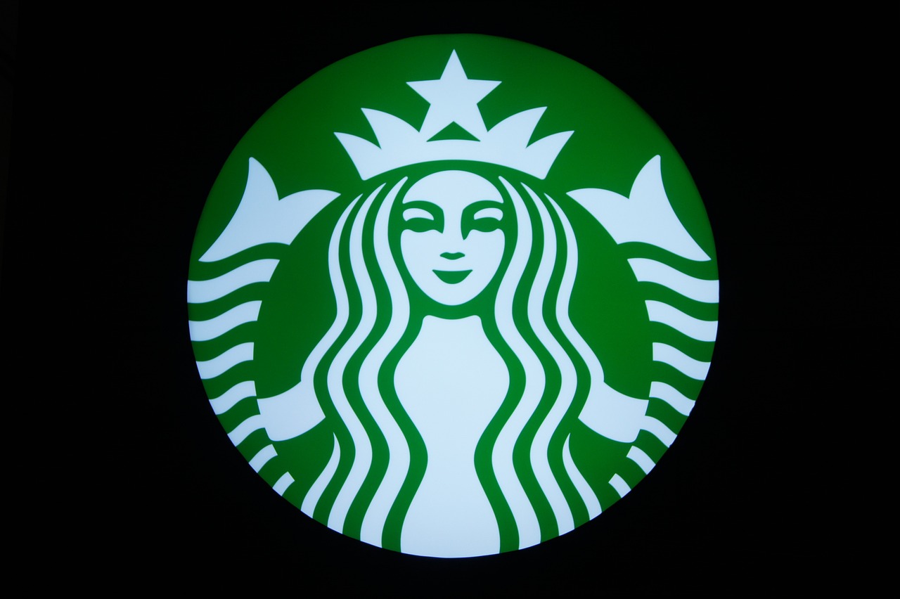 Starbucks (image credits: pixabay)