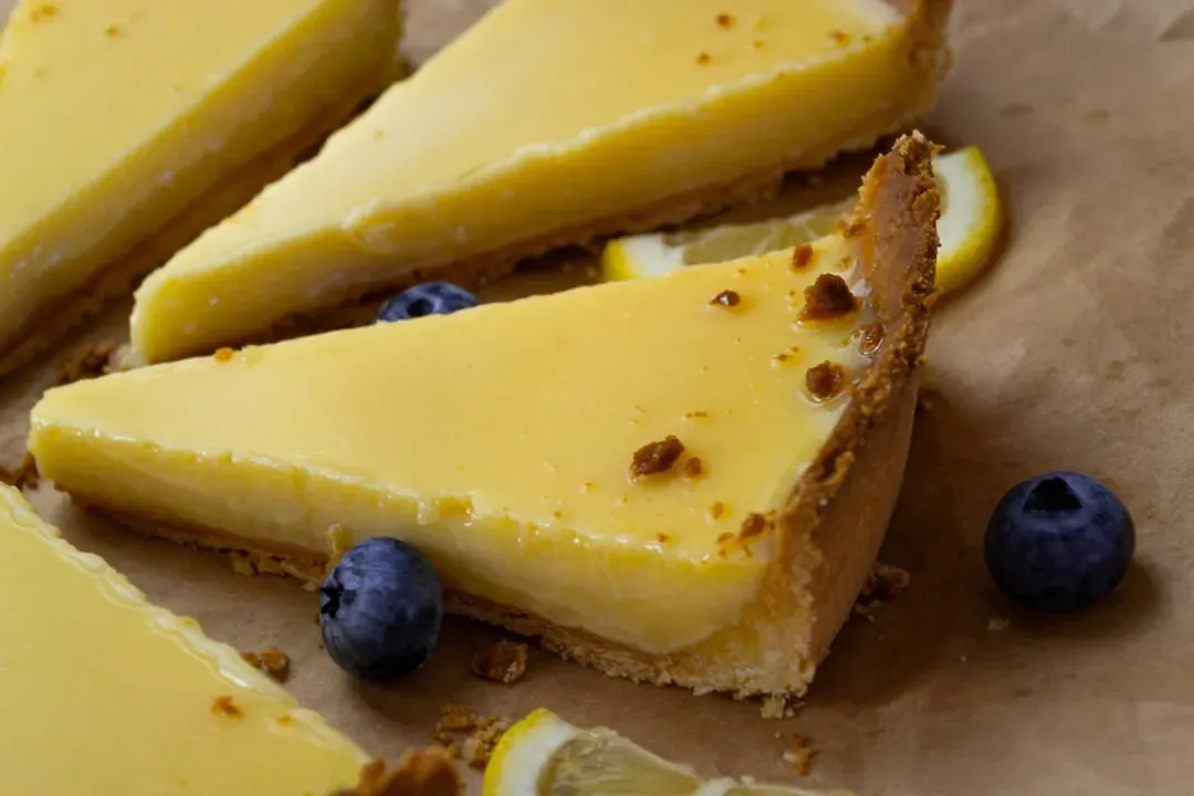 The "Dump Cake" Effect: Easy Lemon Recipes Went Viral (Image Credits: Unsplash)