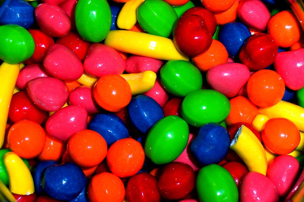Candy and Sweetened Snacks (image credits: flickr)