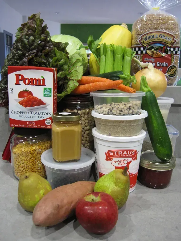 8. The True Cost of Groceries vs. Eating Out Is Closer Than You Think (miss  karen, Flickr, CC BY 2.0)