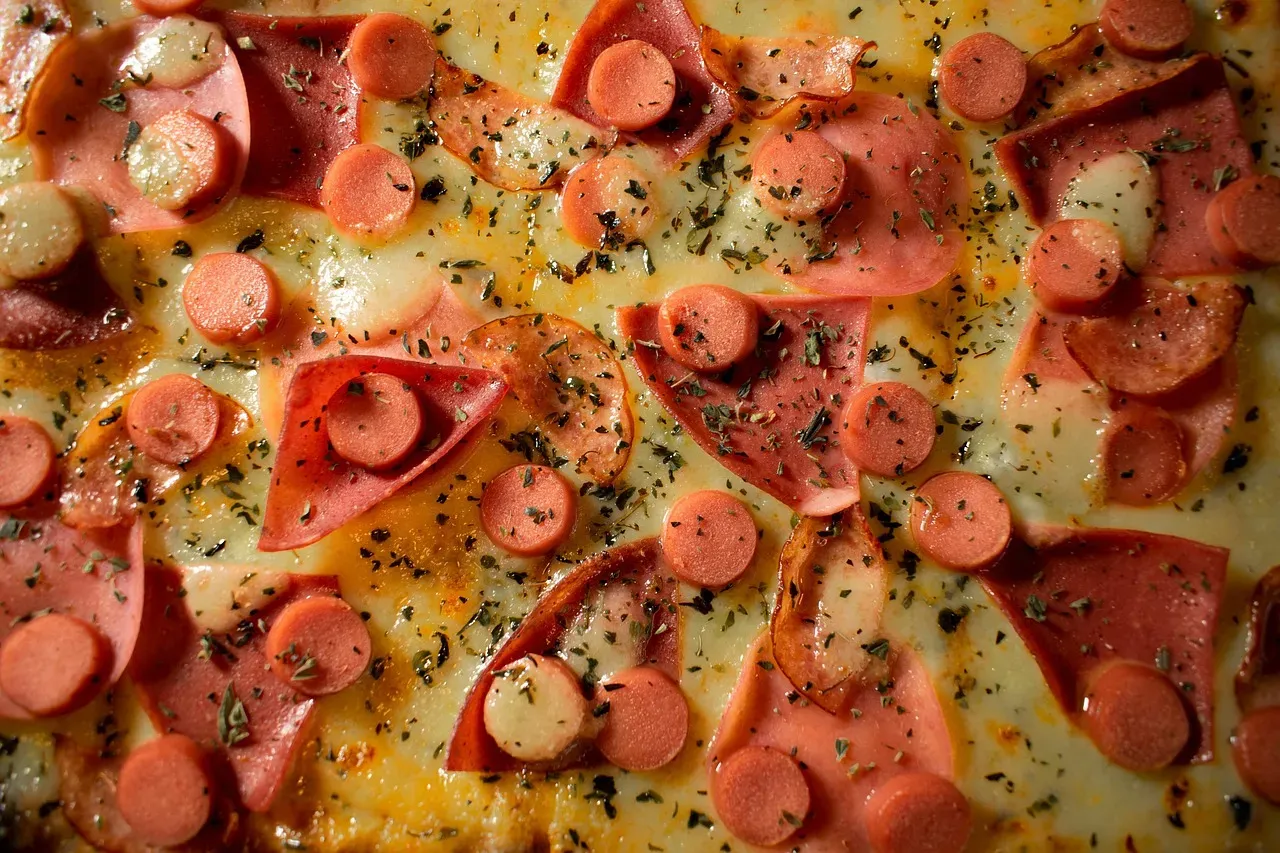 Sausage: The Grounded Traditionalist (Image Credits: Pixabay)