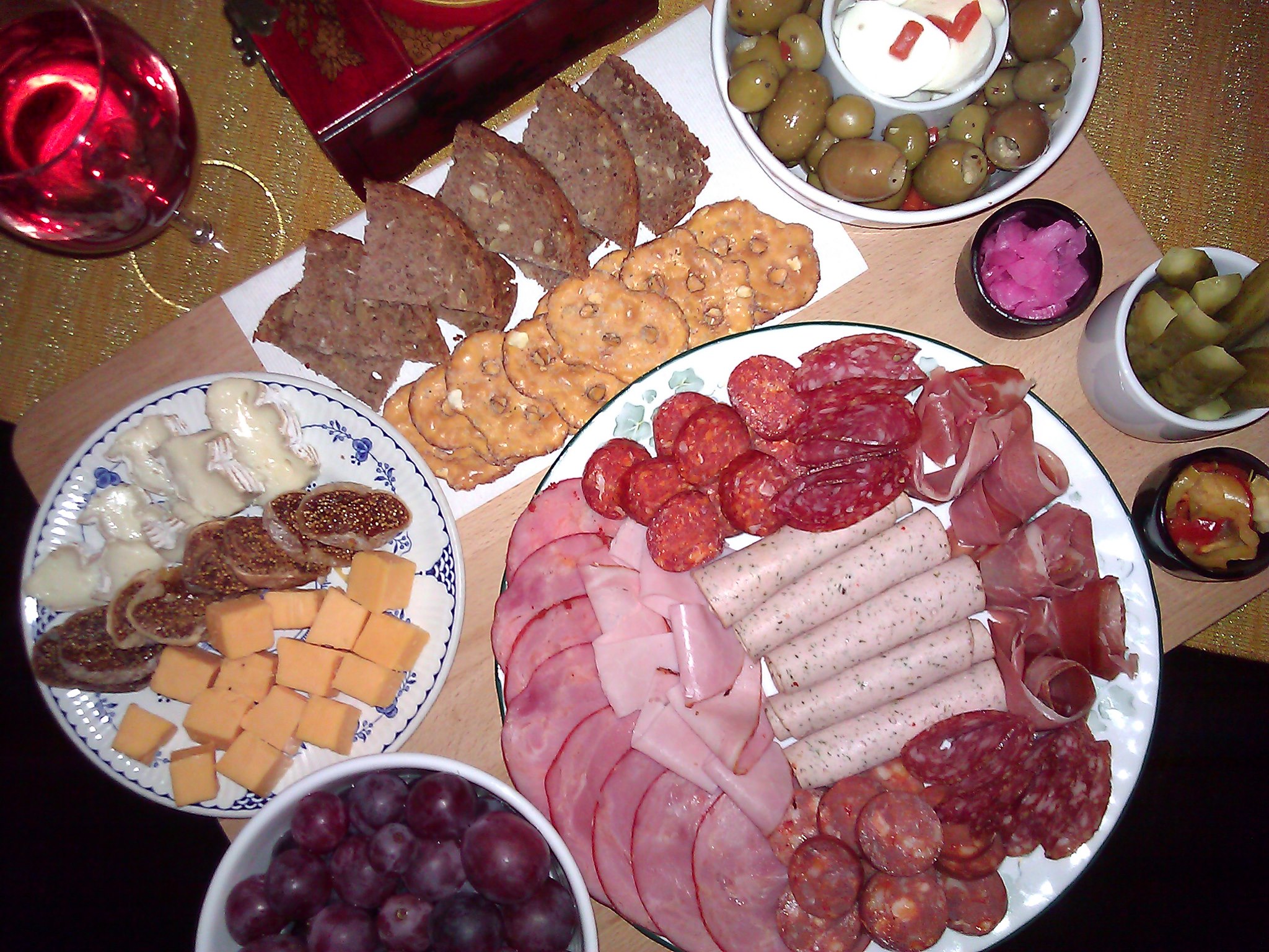Charcuterie Boards (image credits: wikimedia)