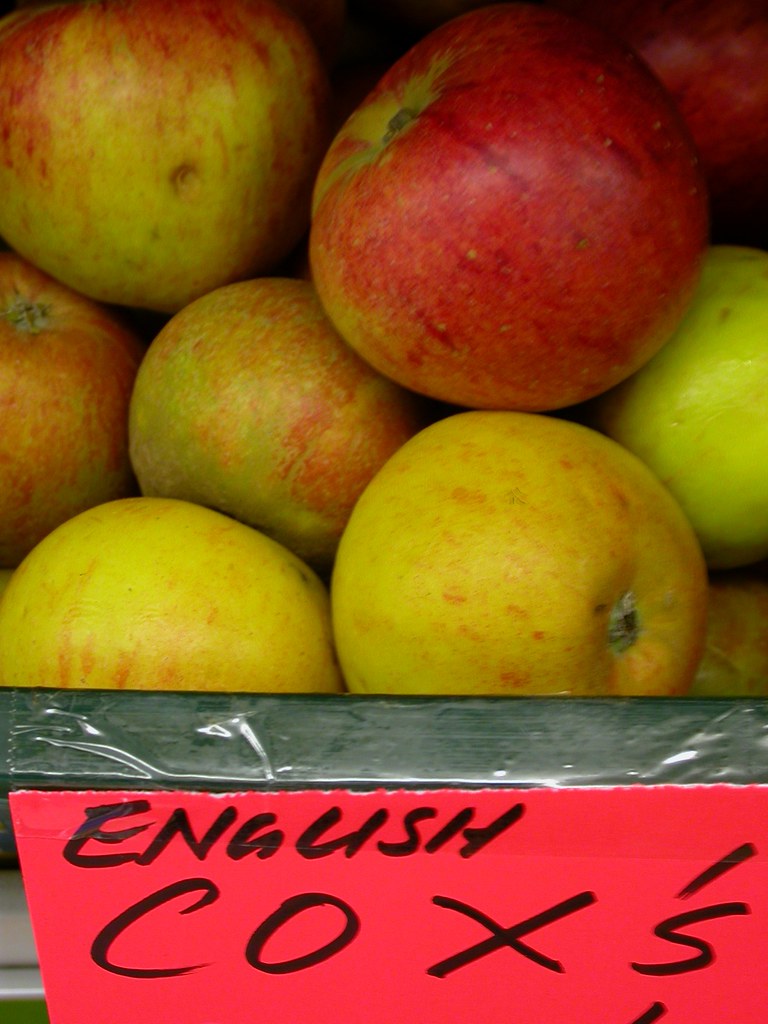 The Supermarket Apple That's Nearly a Year Old (image credits: flickr)