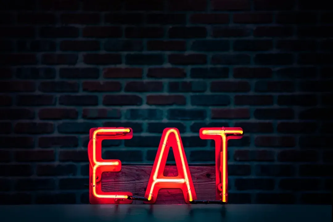 How Stress and Eating Habits Quietly Inflate Your Belly (Image Credits: Unsplash)