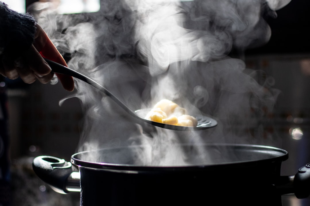 The Overlooked Risks of High-Temperature Cooking (image credits: unsplash)