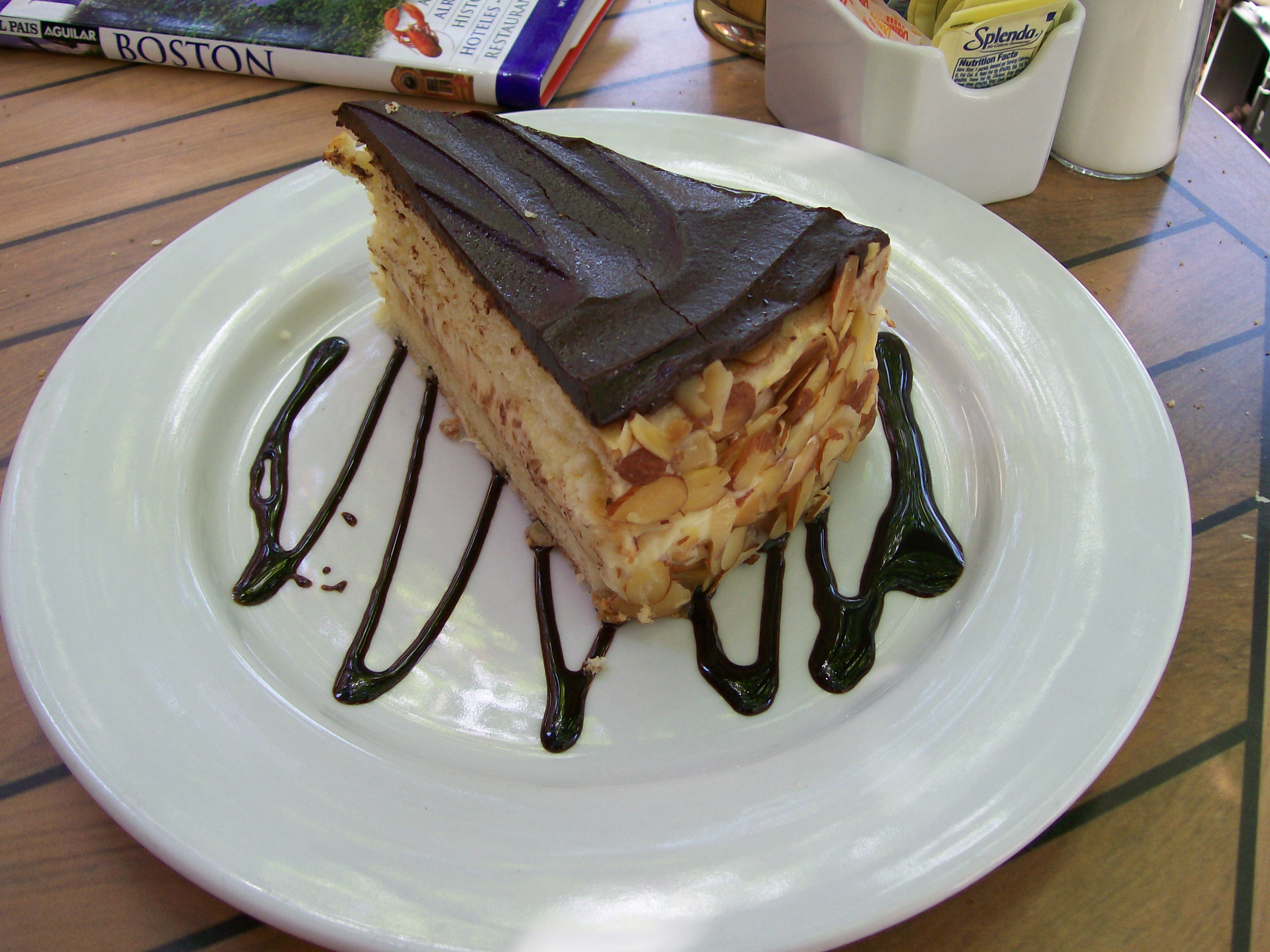 Boston Cream Pie (image credits: wikimedia)