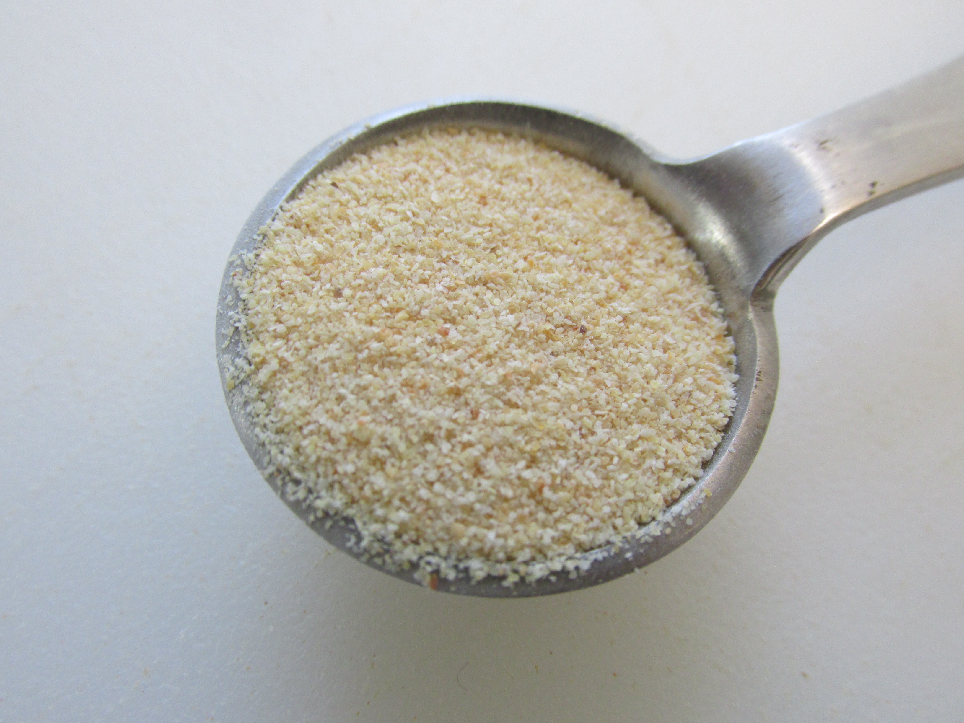 Garlic Powder's Loss of Bite and Potency (image credits: By John Phelan, CC BY-SA 3.0, https://commons.wikimedia.org/w/index.php?curid=30553922)