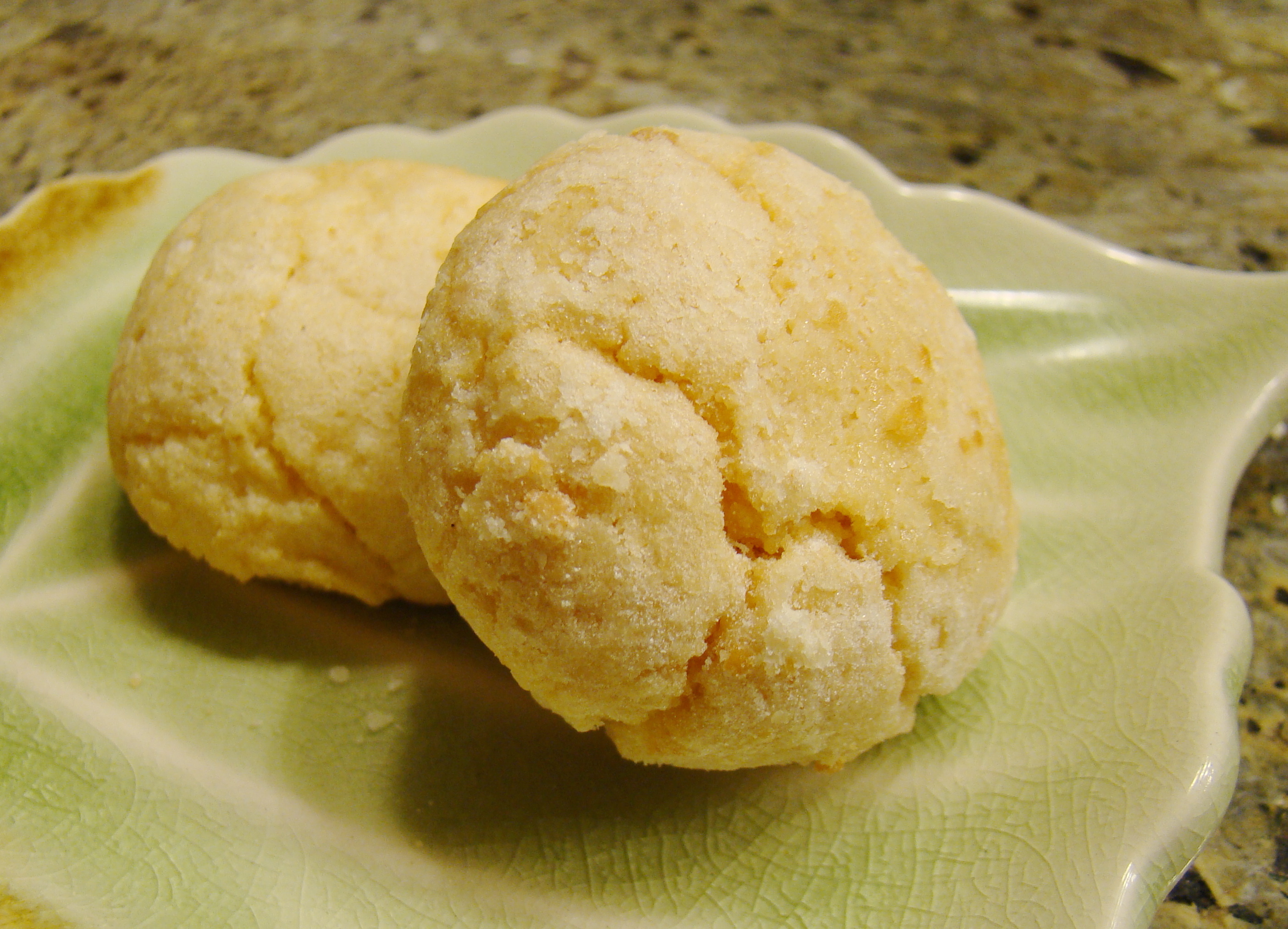 Overcoming Obstacles: The Science of Vegan Macarons (image credits: wikimedia)