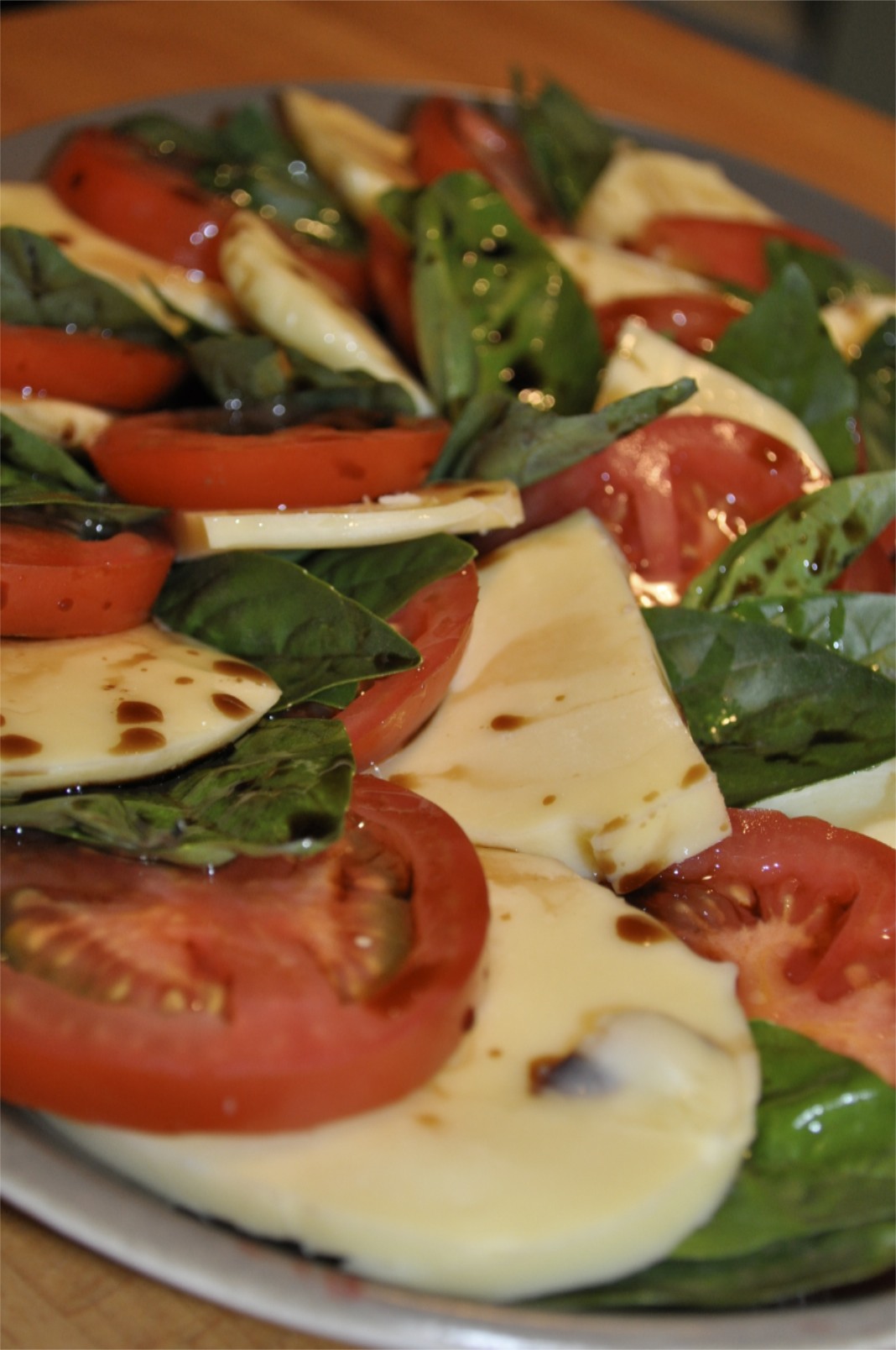 Caprese Salad - Summer Perfection (image credits: wikimedia)