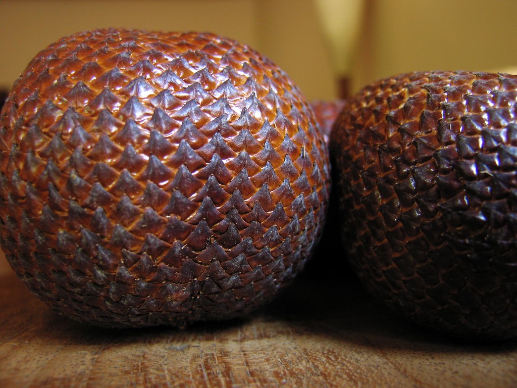 Salak (Snake Fruit) - The Scaly Southeast Asian Gem (Image Credits: Flickr)