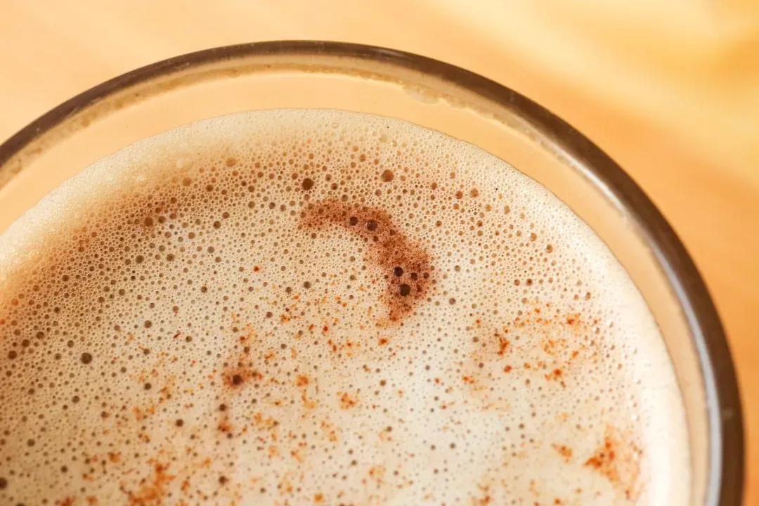 6. The Alternative Milk Challenge: Why Oat and Almond Play by Different Rules (Image Credits: Unsplash)