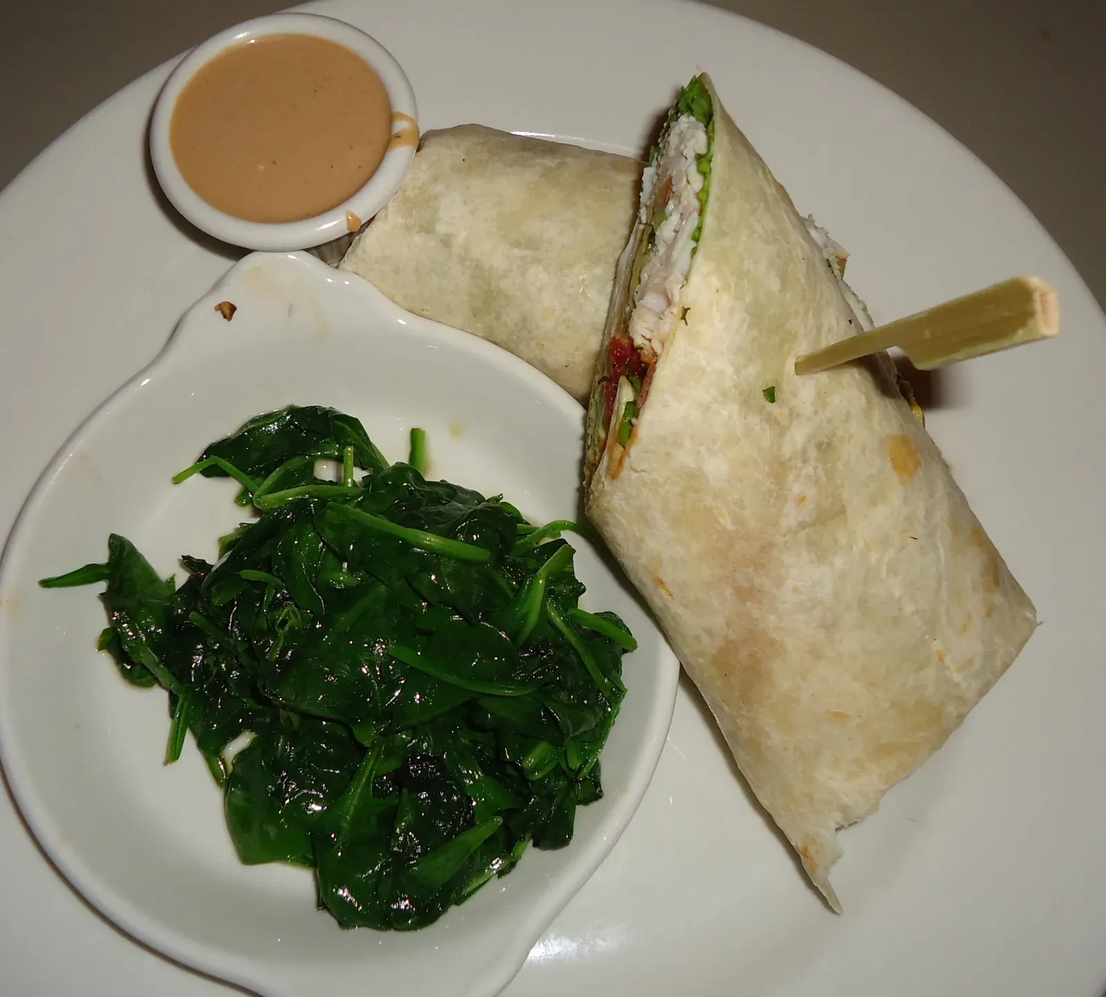 Starbucks Spinach, Feta and Egg White Wrap (Image Credits: Wikimedia)