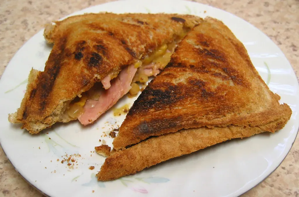 Request Extra or Double Toasting for Superior Texture (Image Credits: Wikimedia)