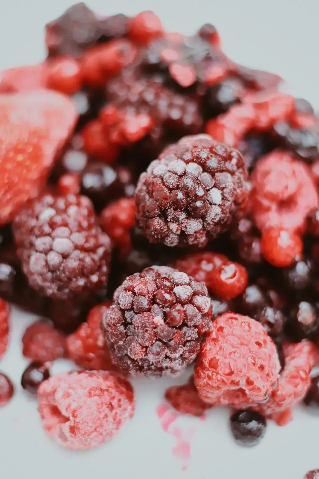7. Frozen Fruits and Vegetables (Store Brand vs. Name Brands) (Image Credits: Unsplash)