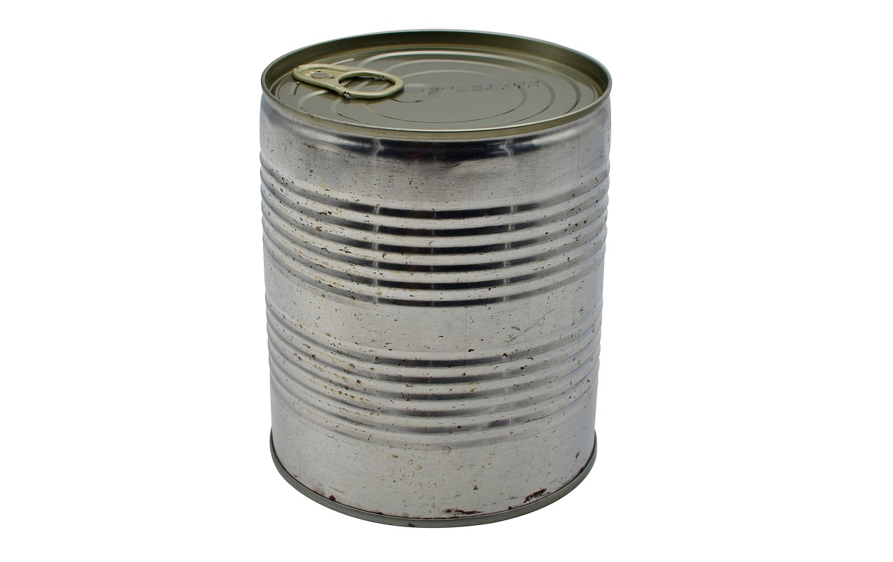 Dented or Rusty Canned Goods (image credits: pixabay)