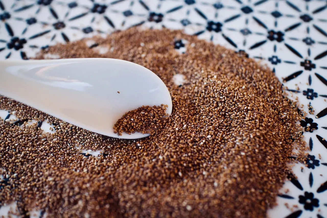 9. Amaranth Seeds - The Ancient Grain That Doubles as a Calcium Source (Image Credits: Pixabay)