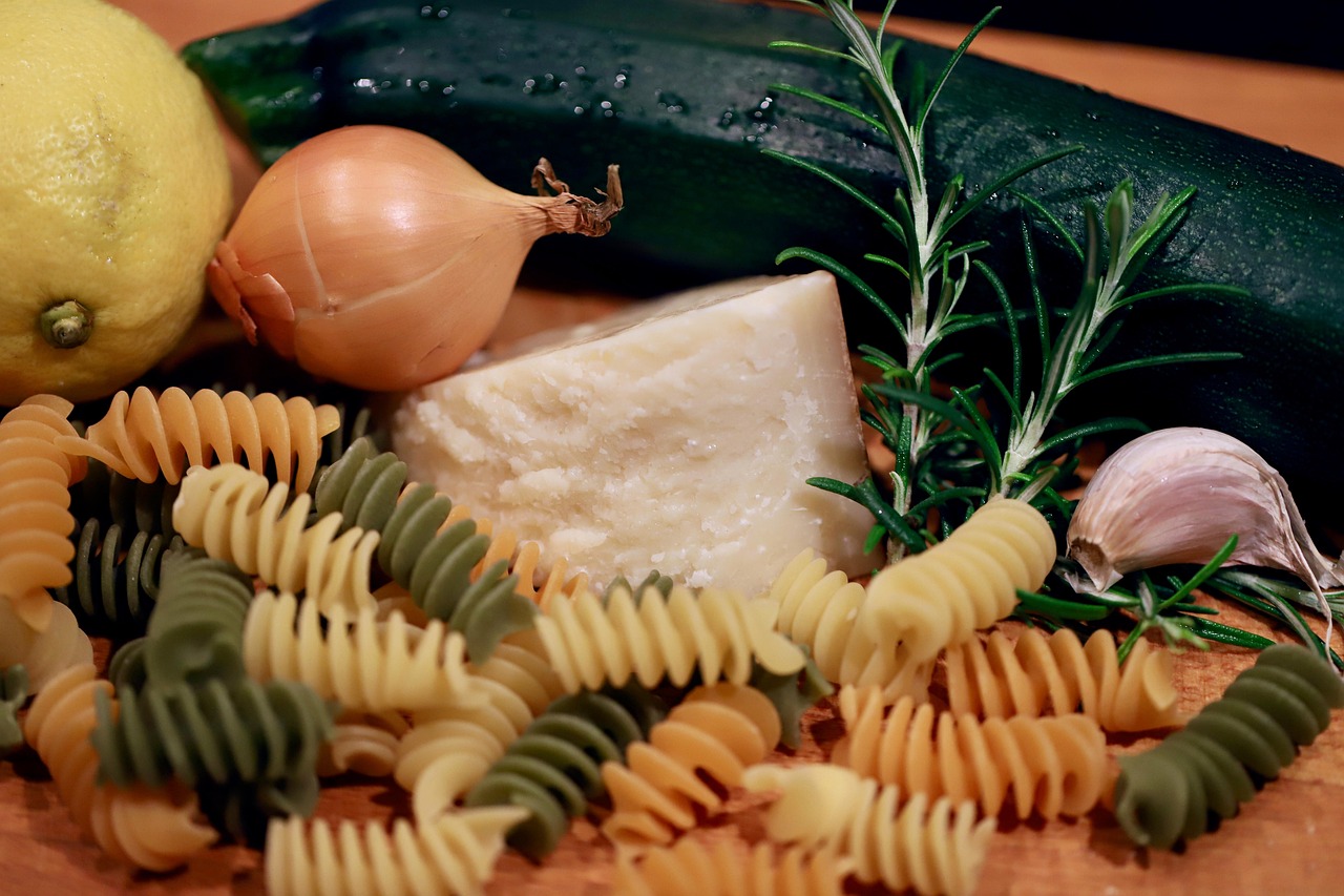 Rosemary and Lemon Zest: Antioxidant Boost for Grilled Foods (image credits: pixabay)