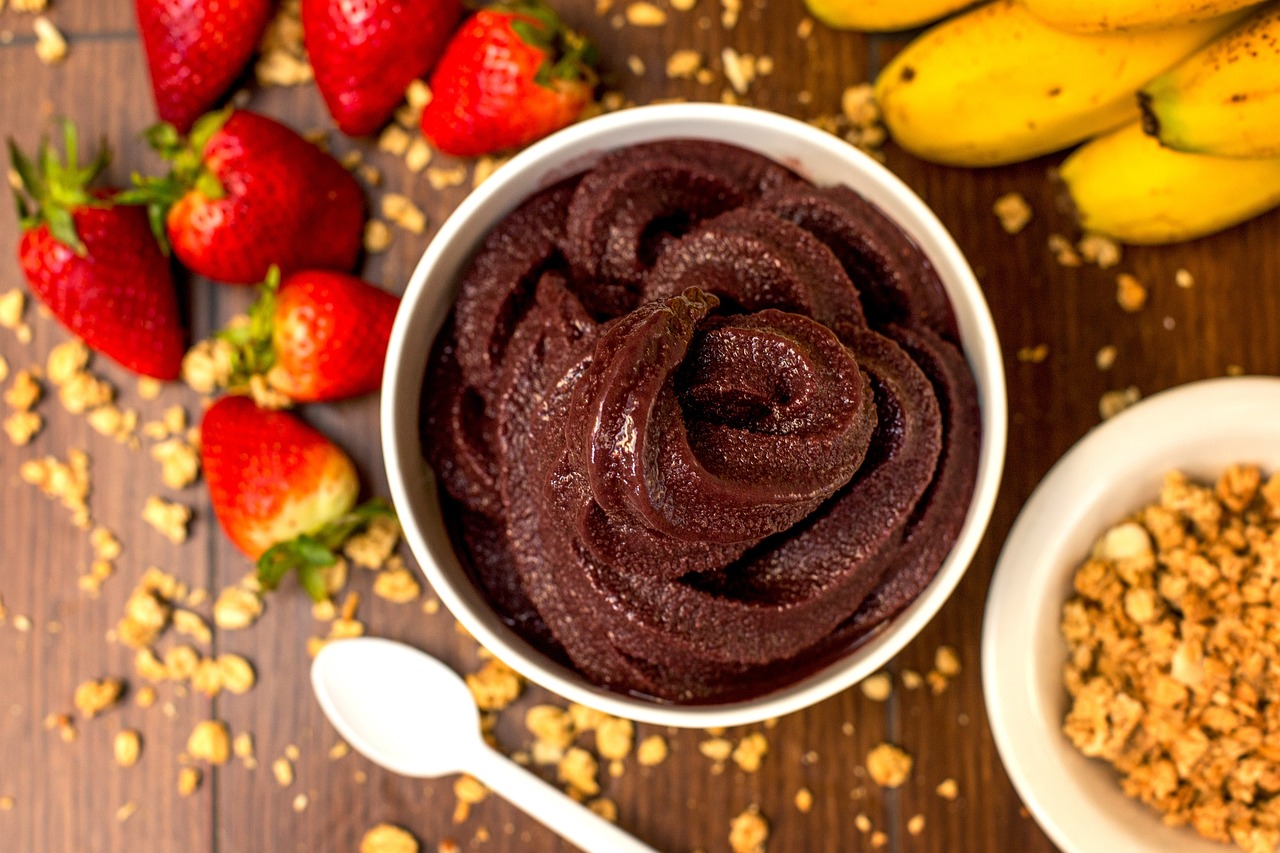 Acai: Not “Ah-kai” or “Ah-say” (image credits: pixabay)