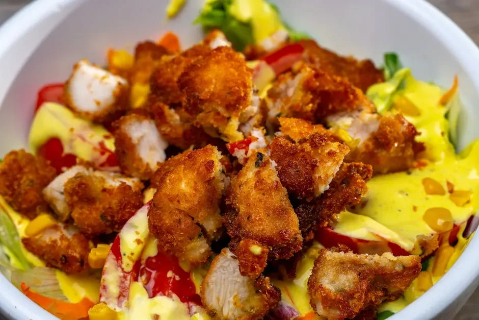 5. Panera Bread Southwest Chicken Ranch Salad: The Avocado Illusion (Image Credits: Pexels)