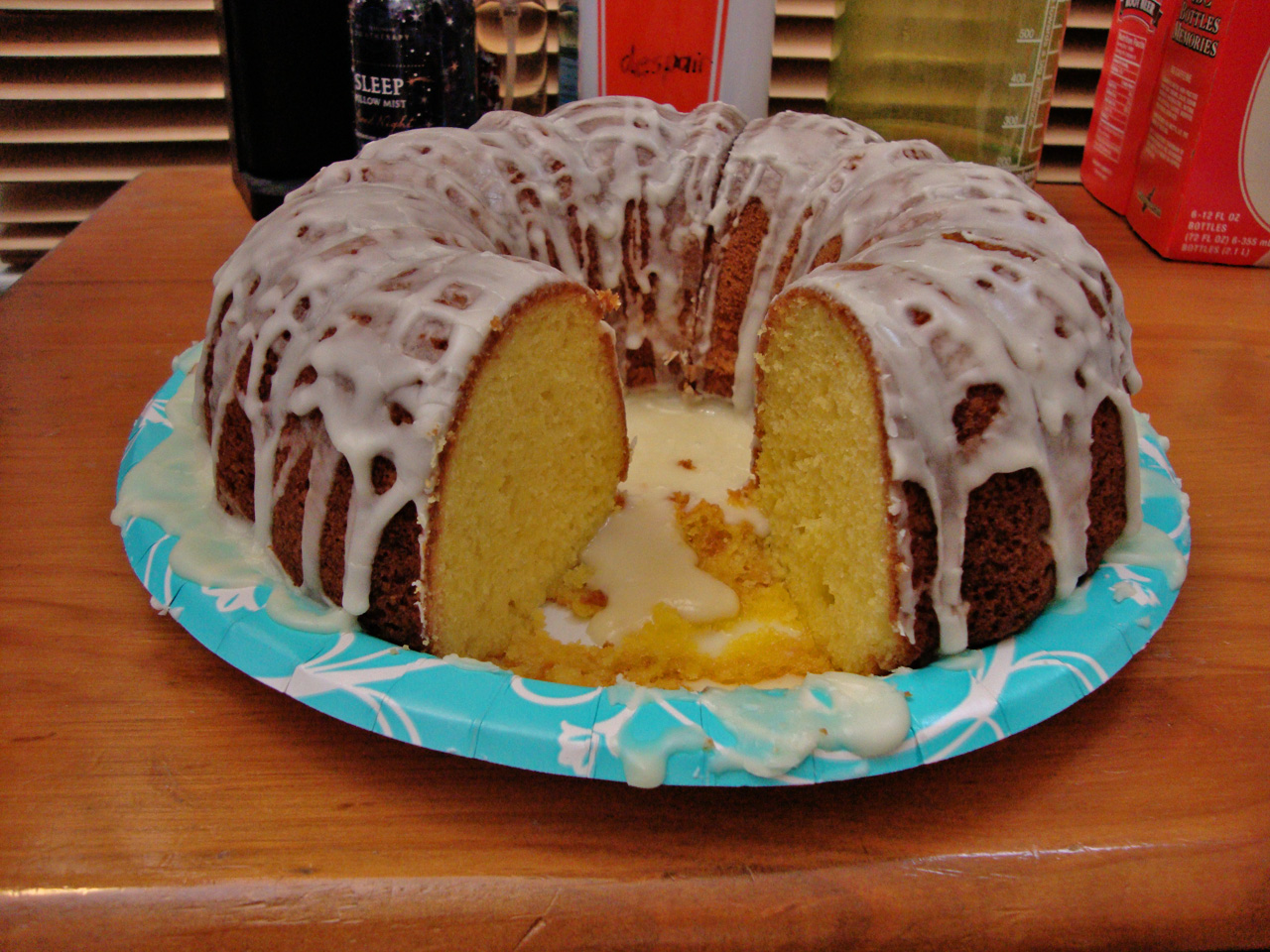 9. Lemon Blueberry Bundt Cake (image credits: wikimedia)