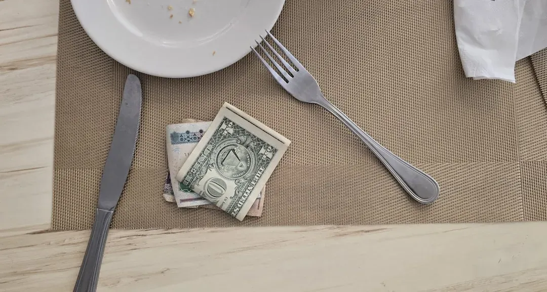 Los Angeles Area Restaurants With Health and Wellness Surcharges (Image Credits: Unsplash)