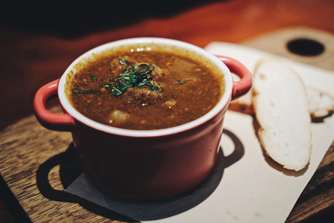 Lentil Soup with White Bread (image credits: unsplash)