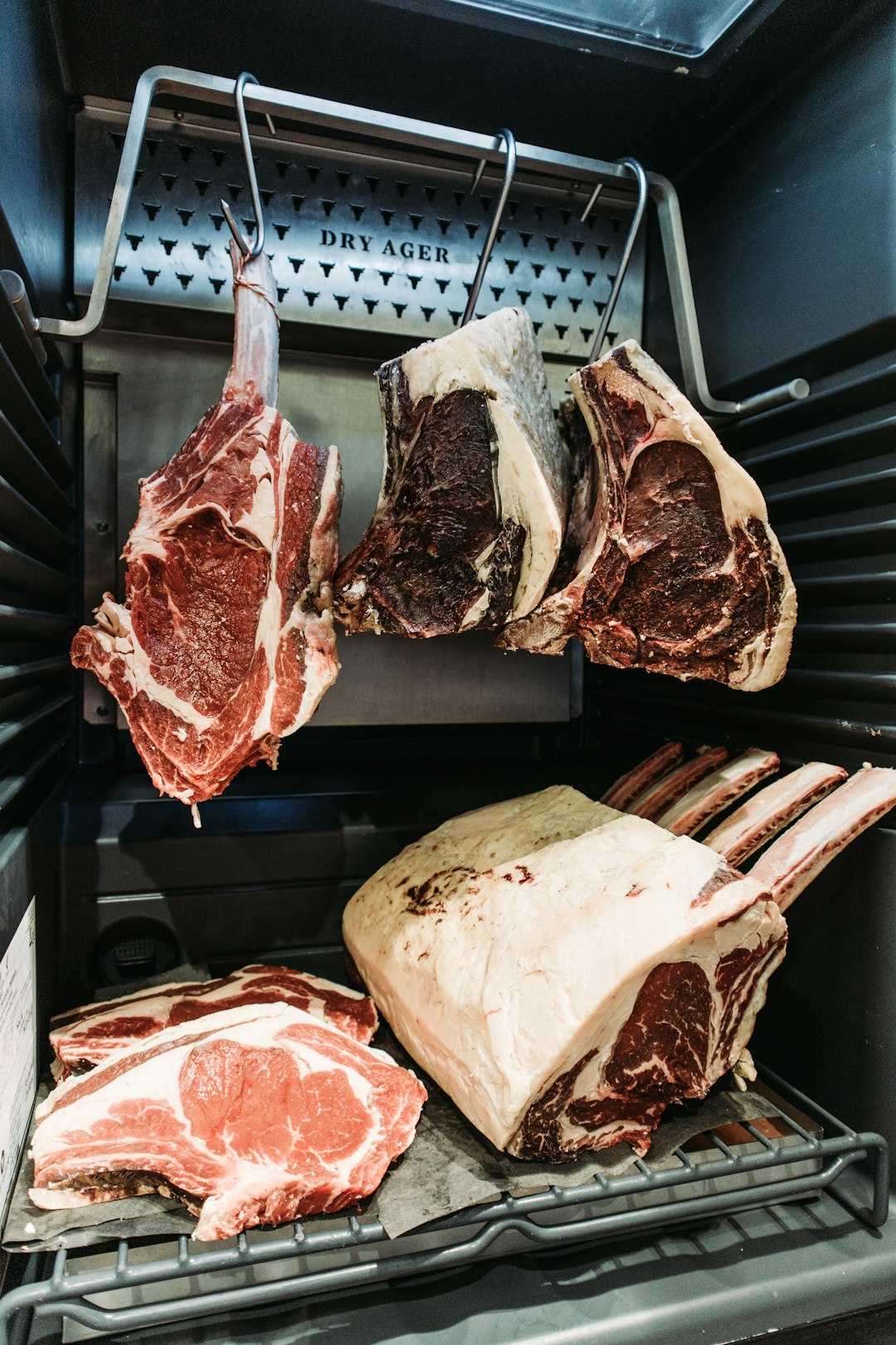 Dry-Aged Beef Loses Up to Half Its Weight, and You Pay for Every Lost Ounce (image credits: unsplash)