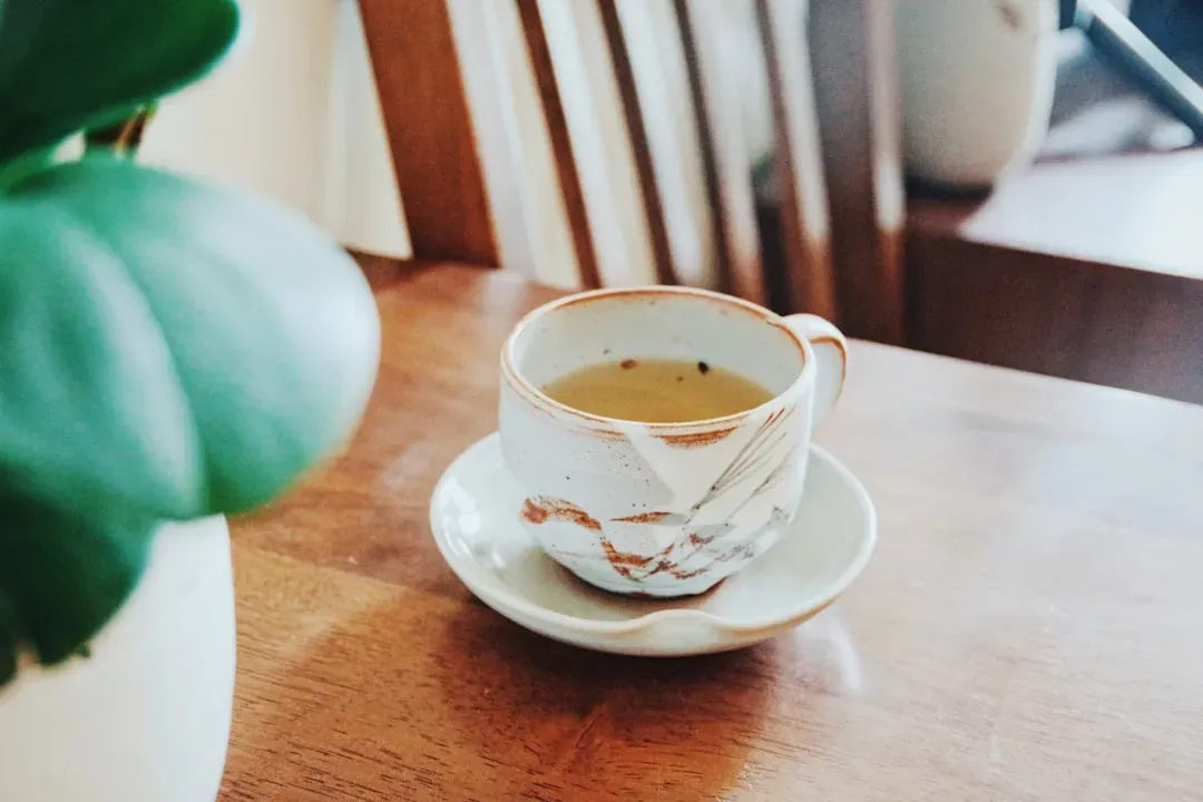 Food 5: Green Tea - The Calm, Focused Alternative to Your Fourth Coffee (Image Credits: Unsplash)