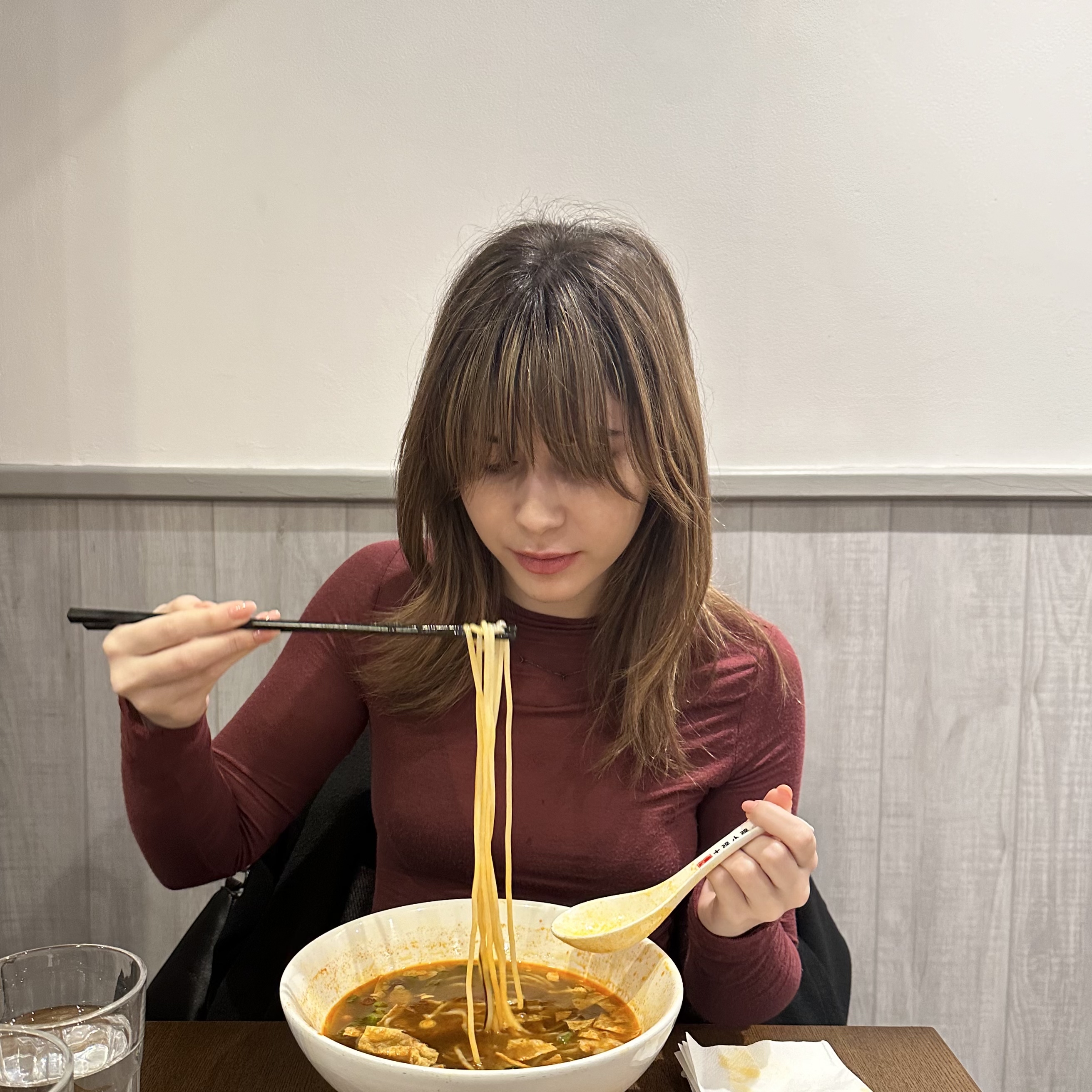 Limiting Distractions at Mealtime (image credits: wikimedia)